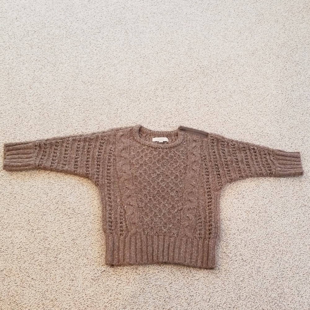 Ann Taylor LOFT cable knit sweater XS